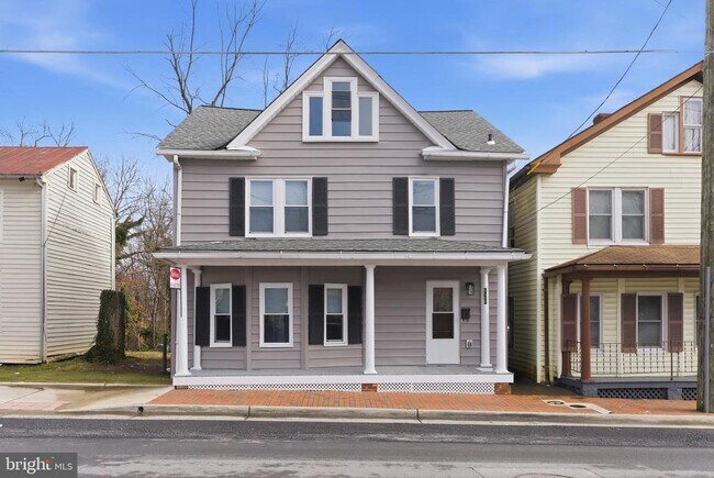 Building Photo - 520 S Kent St