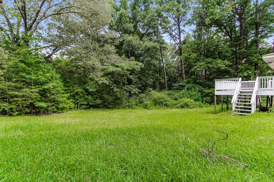 Building Photo - 1116 Hayes Rd