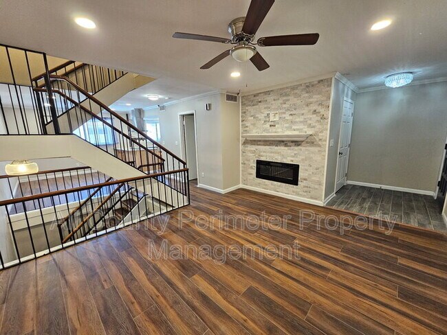 Building Photo - 7309 Cardigan Cir NE
