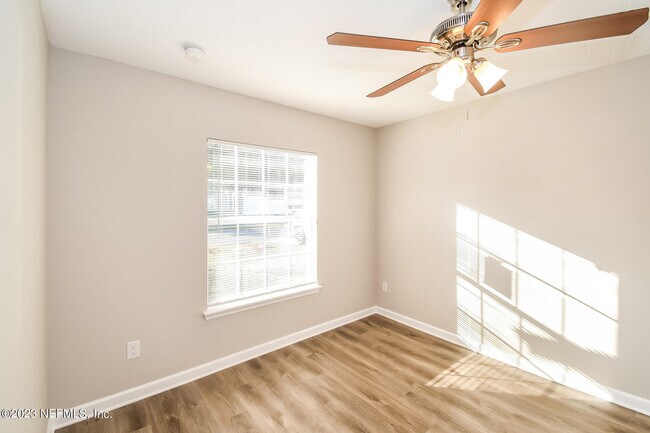 Building Photo - 5656 Village Pond Cir