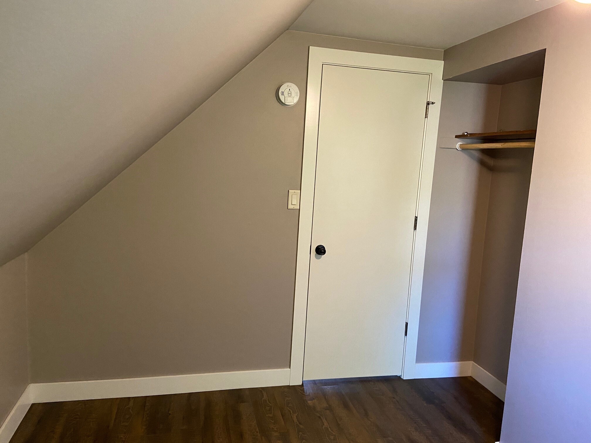 East Back Bedroom - 835 Warren St