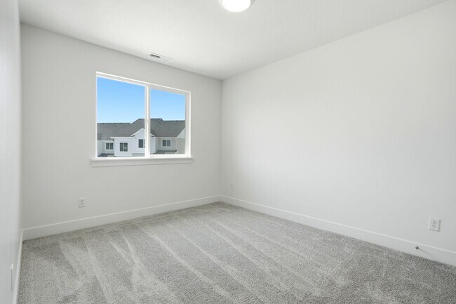 Building Photo - 1627 W Talus Rdg Dr