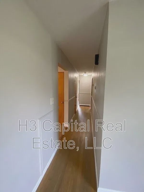 Building Photo - 2111 Clark Ave