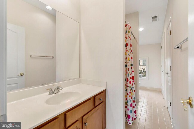 Building Photo - 43493 Millwright Terrace