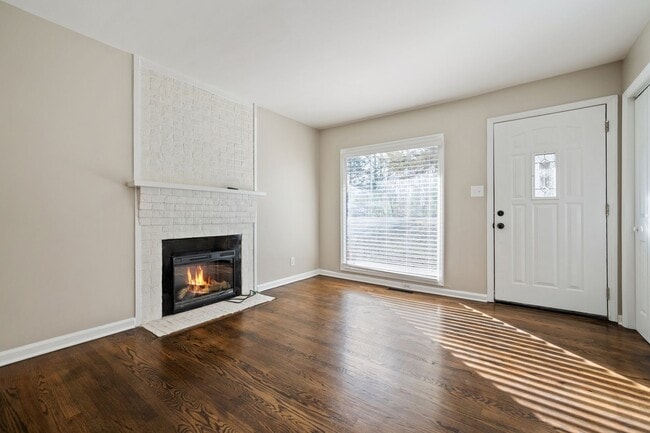 Building Photo - Beautiful Barnes Street Rental Ready early July!