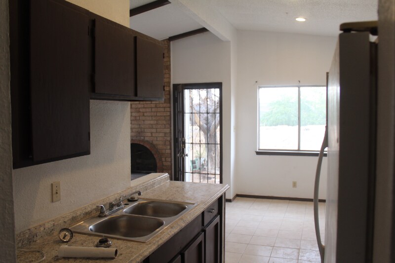 Building Photo - 1655 Victor Lopez Dr
