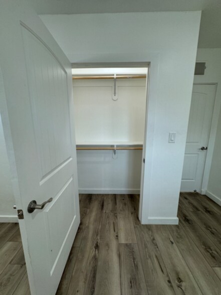 Building Photo - 1803 E Miles St