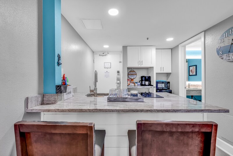 Building Photo - 7200 N Ocean Blvd