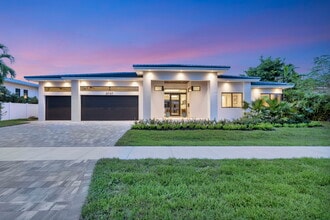 Building Photo - 2757 NE 34th St