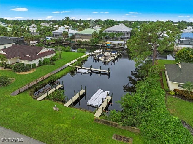 Building Photo - 27153 Barefoot Ln