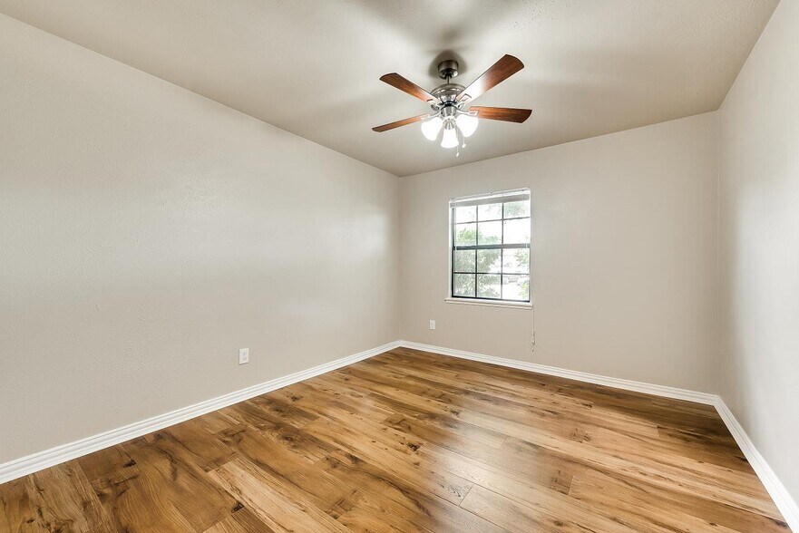 Bedroom 1 - 5556 Ragan Dr