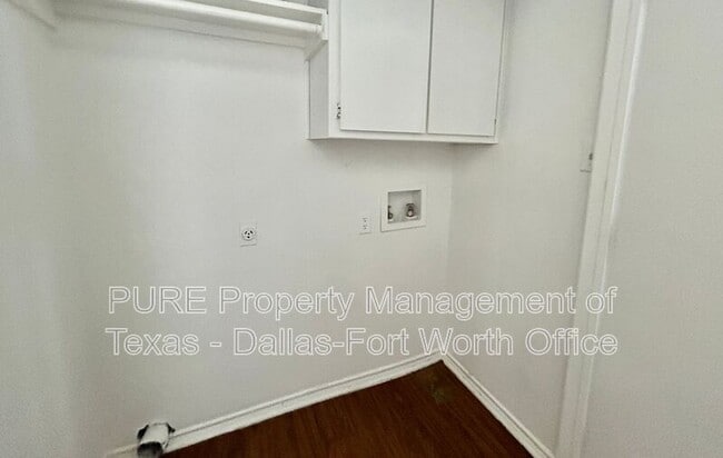 Building Photo - 3405 Orchard St