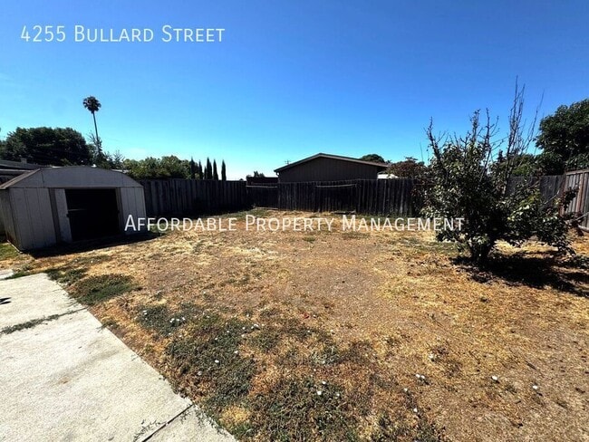 Building Photo - 4255 Bullard St