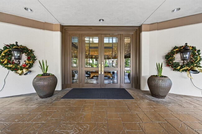 Building Photo - 3525 Sage Rd