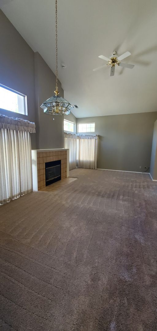 Building Photo - Modesto Copper Creek Gated Community Beaut...
