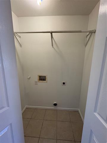 Building Photo - 932 Davis Ave