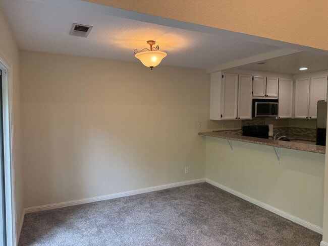 Building Photo - Remodeled Condo