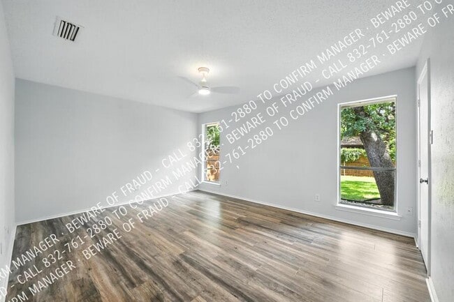 Building Photo - 1106 Paluxy Ct
