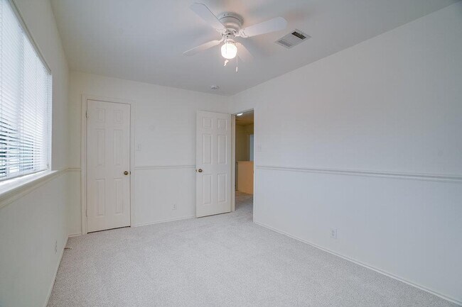 Building Photo - 12920 Latchwood Ln