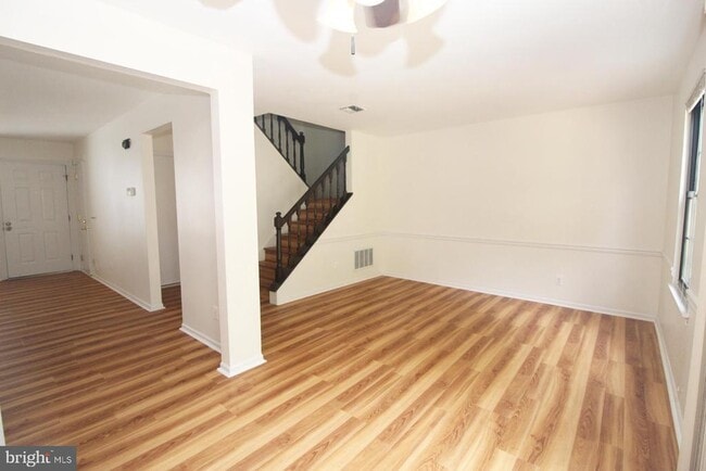 Building Photo - 19 Francis Ct