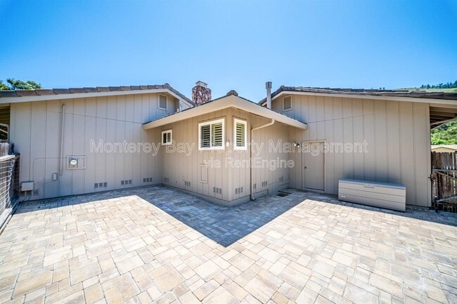 Building Photo - 10160 Sunstar Rd