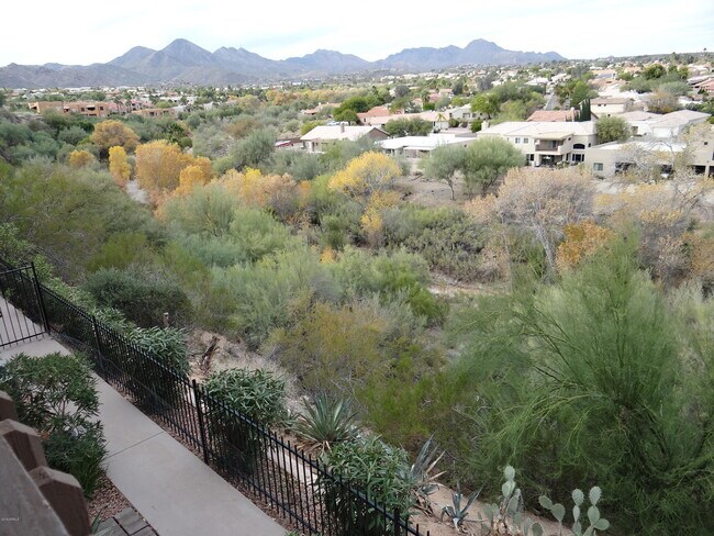 Building Photo - 16644 E Westby Dr