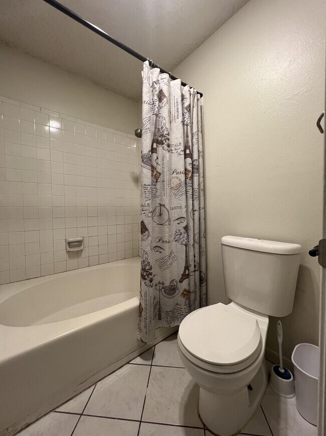 Building Photo - 9123 Alpine Trail St
