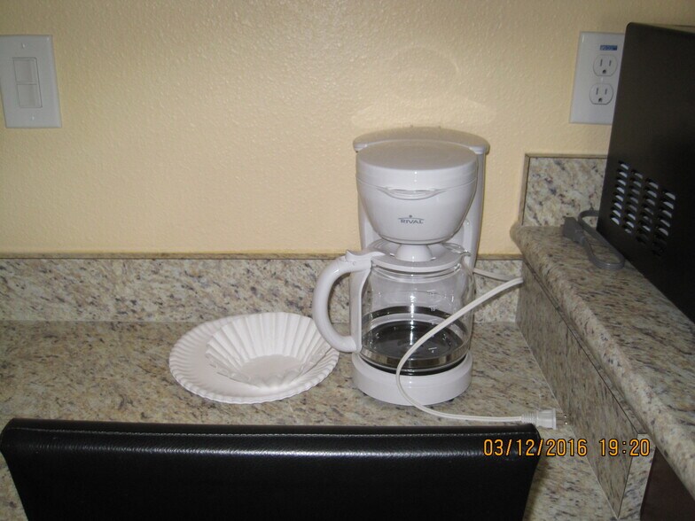 Building Photo - 22 Boston Ln