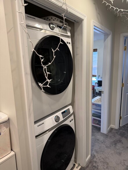 Building Photo - 423 Marion Rd