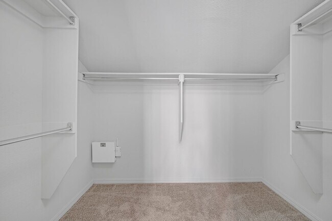 Building Photo - Furnished Home in Jenks School District.