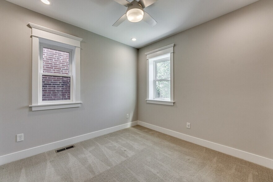 Building Photo - 4116 Flad Ave