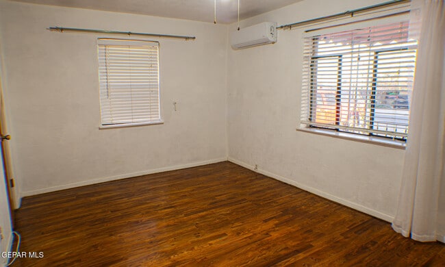 Building Photo - 3723 Memphis Ave