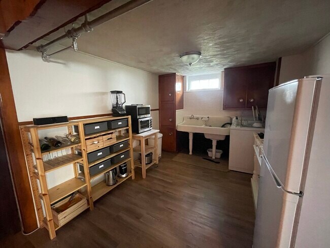 Building Photo - 226 Nevada St