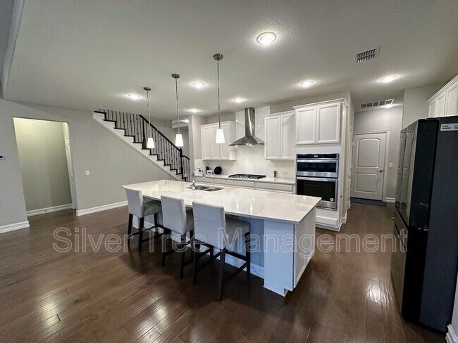 Building Photo - 1104 Pinnacle Ridge Rd