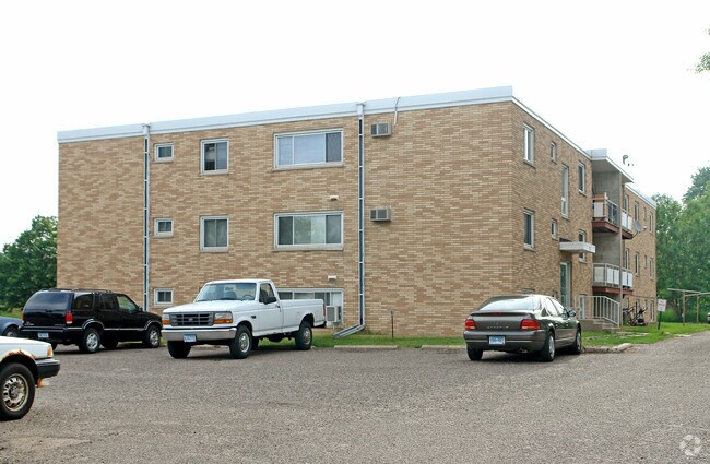 Building Photo - Pierce Butler