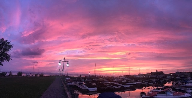 Building Photo - 56 Maple St