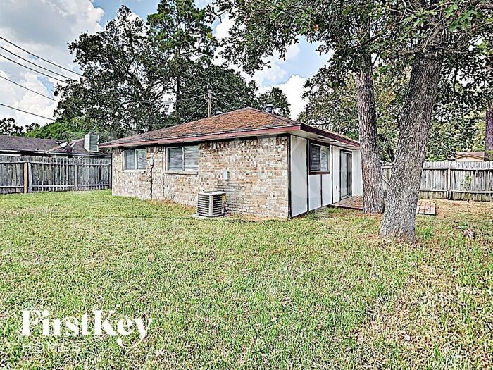Building Photo - 23059 Banquo Dr