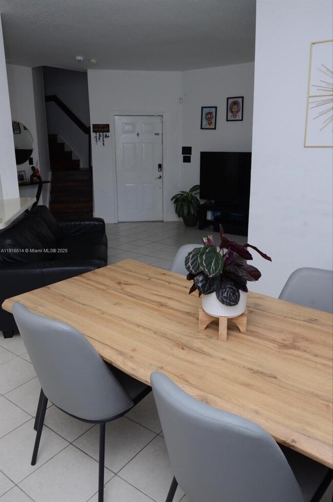 Building Photo - 12505 SW 124th Ct