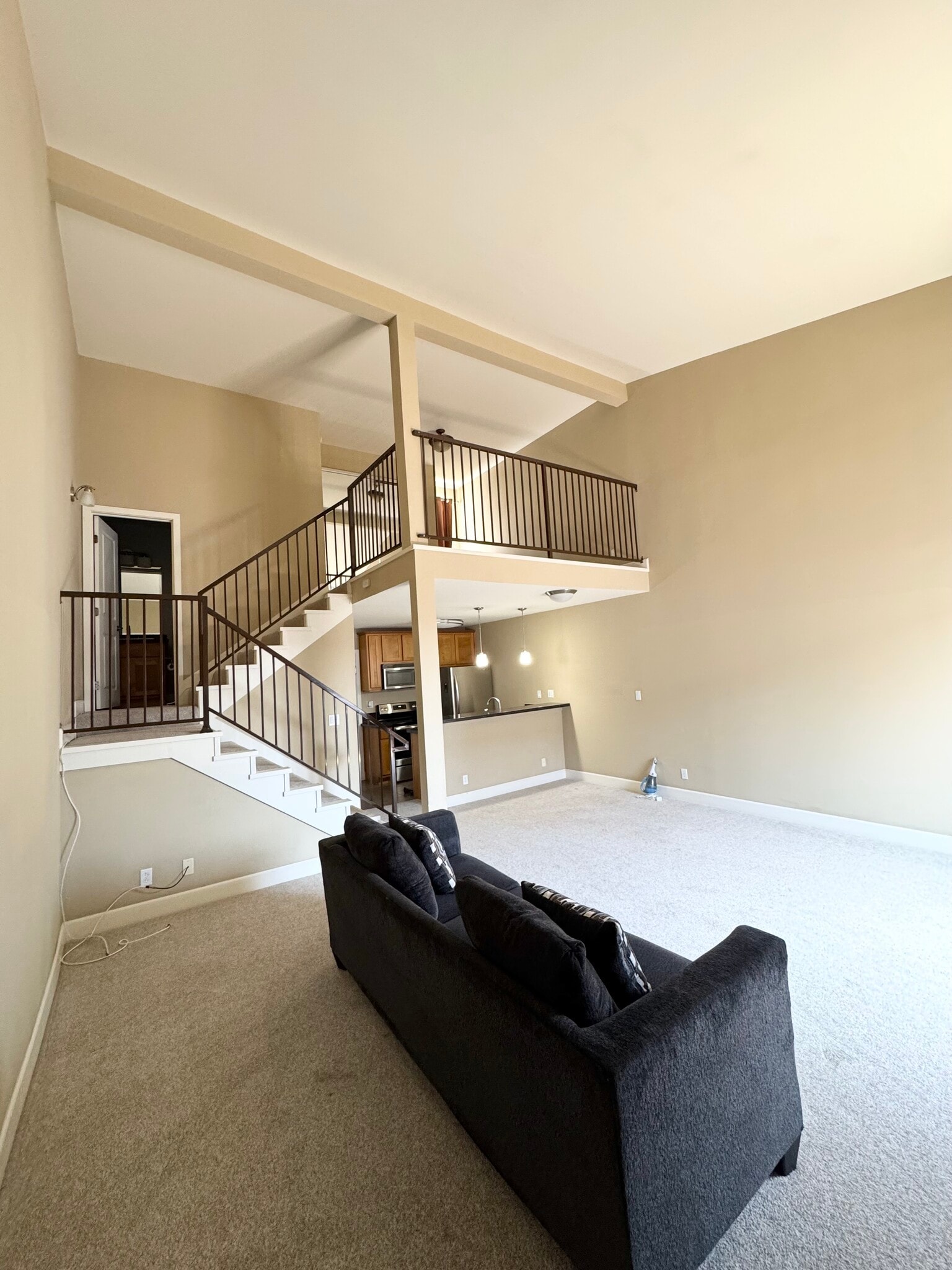 Building Photo - 10982 Roebling Ave