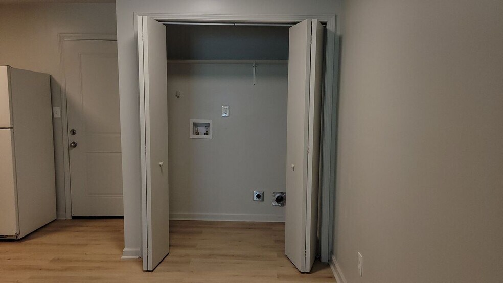 Building Photo - 2641 Connally Dr