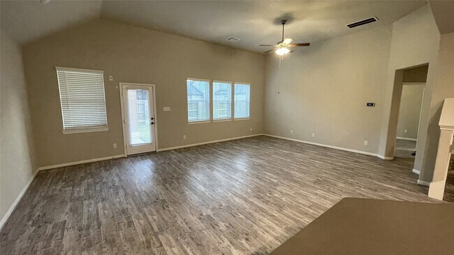 Building Photo - 5802 Golden Peak Ln