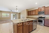 Building Photo - 2717 E Ficus Way