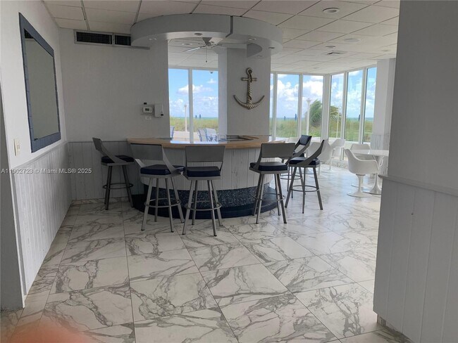 Building Photo - 3600 Galt Ocean Dr