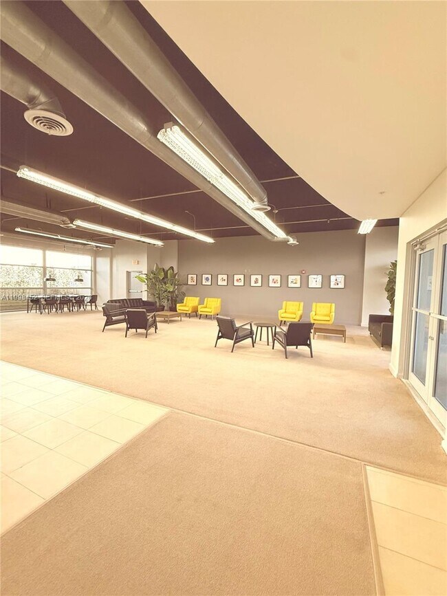 Building Photo - 36 NW 6th Ave