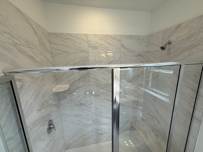 Building Photo - Brand New 3-Story home in the heart of Nor...