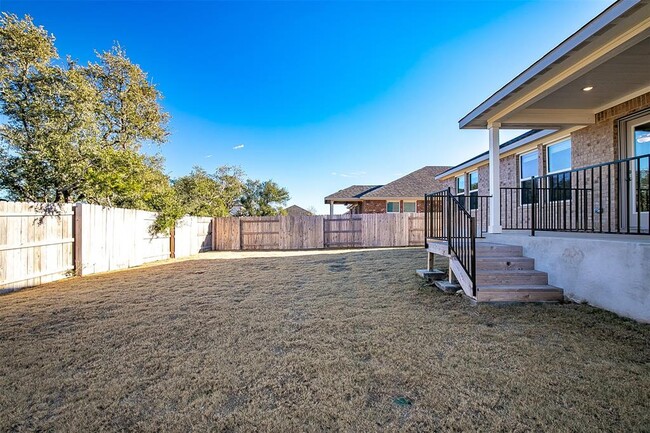 Building Photo - 1601 Longhorn Ranch Dr