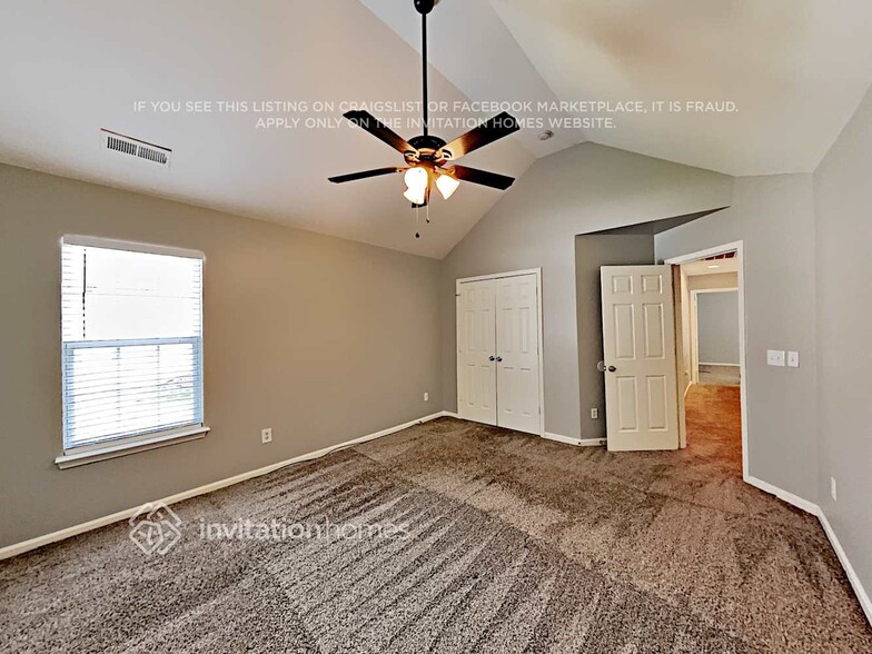 Building Photo - 1506 Peachcroft Rd