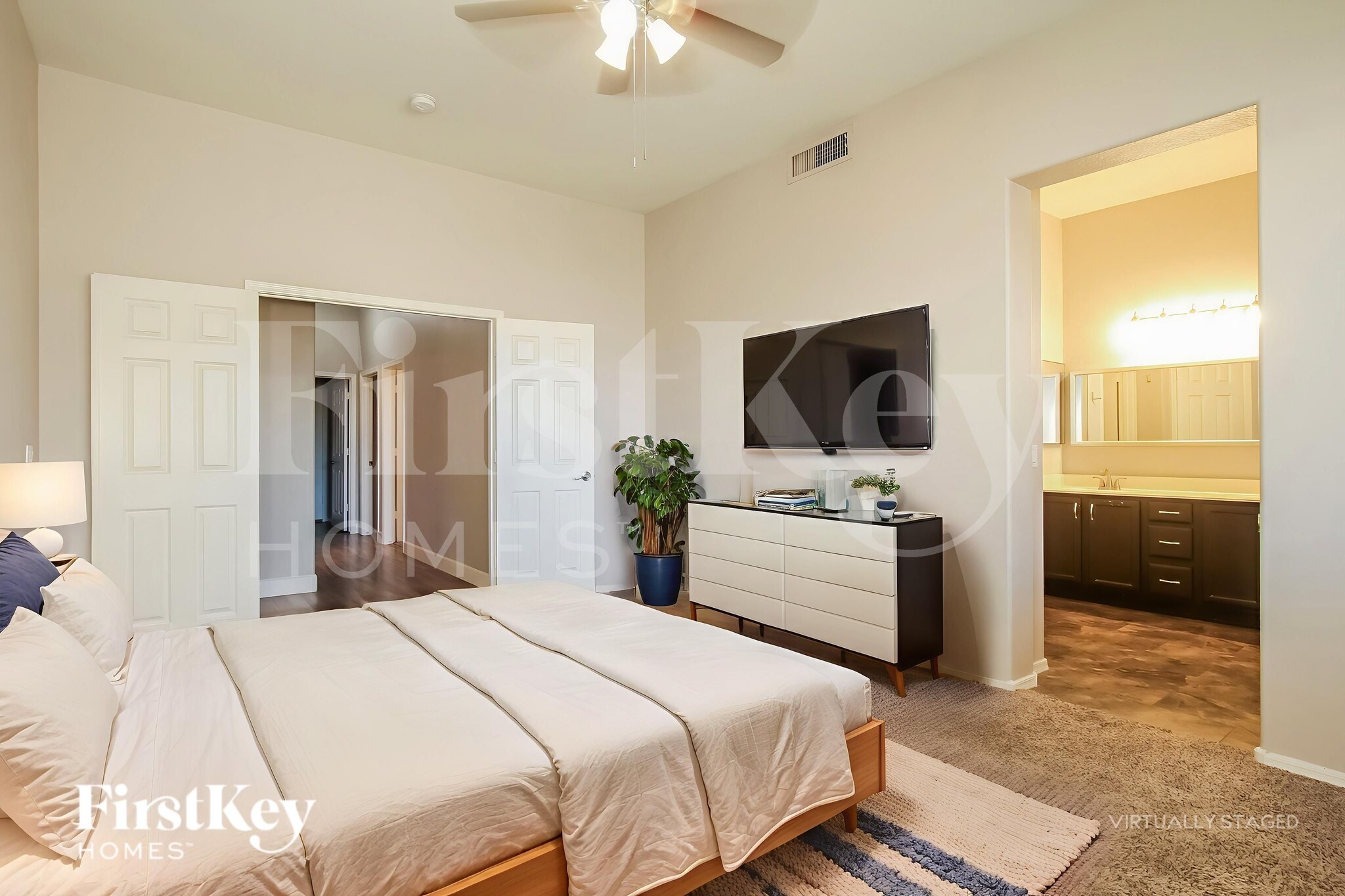 Building Photo - 13702 W Tara Ln