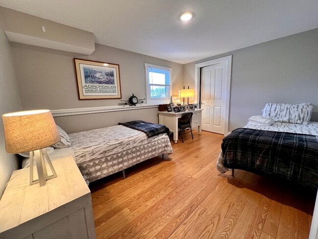 Building Photo - 67 Suncrest Terrace