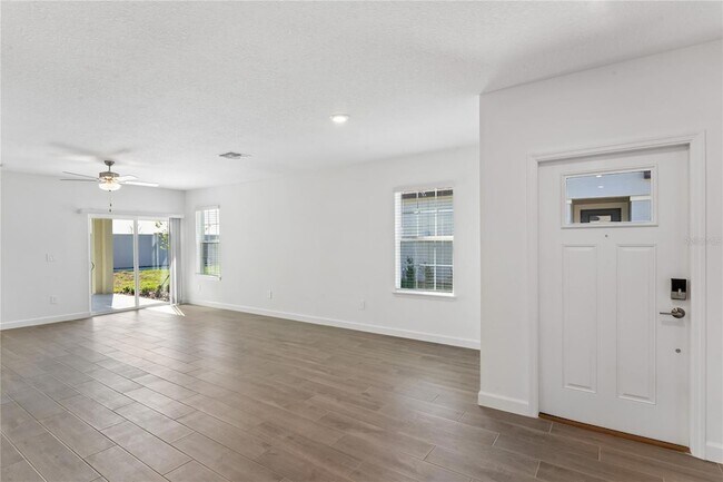 Building Photo - 6692 Homebound Wy